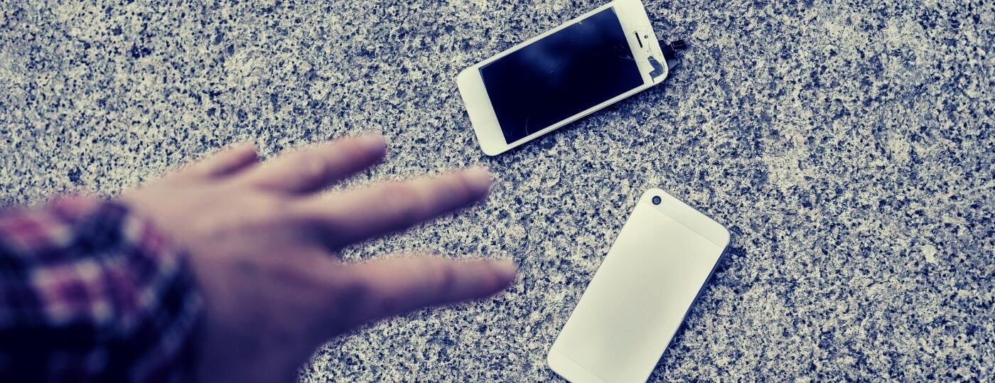 Sachbeschädigung Smartphone Display kaputt